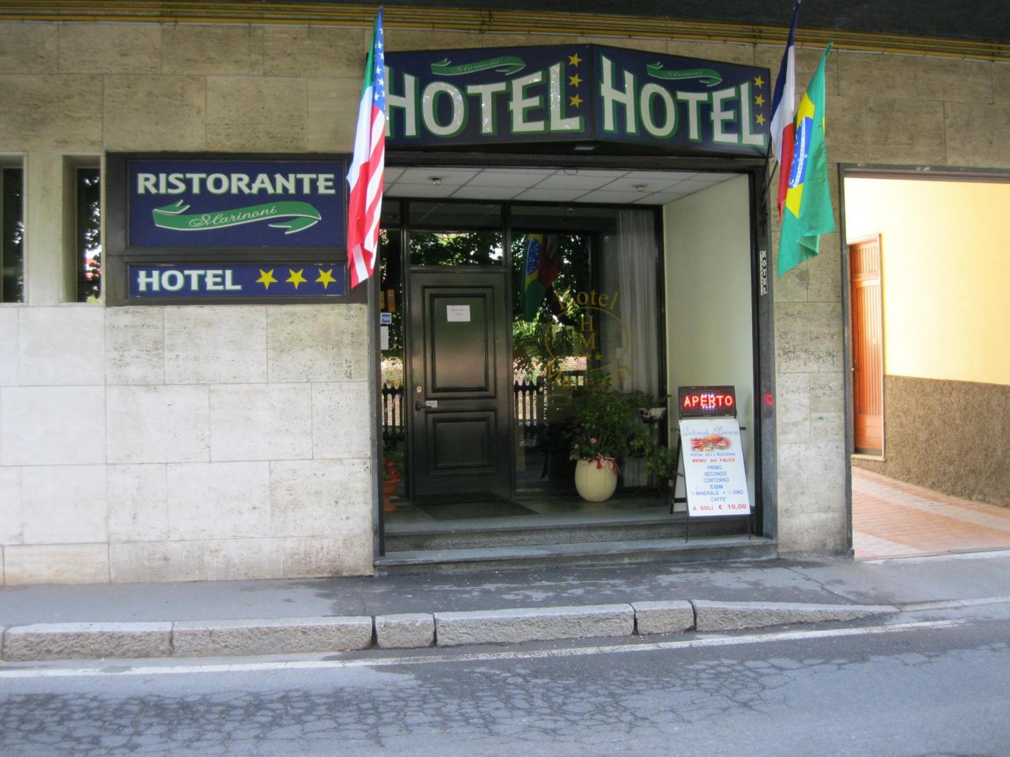 Hotel Marinoni Lomazzo Exteriör bild